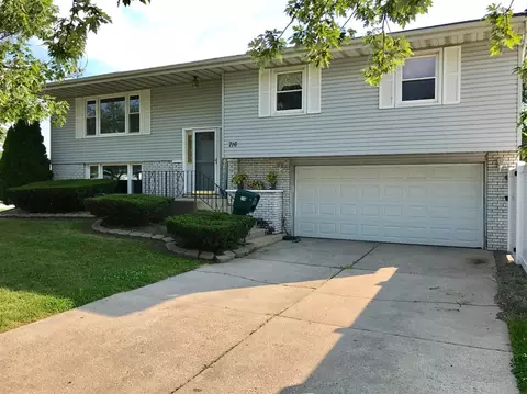 716 Northgate Dr, Dyer, IN 46311 photo 1