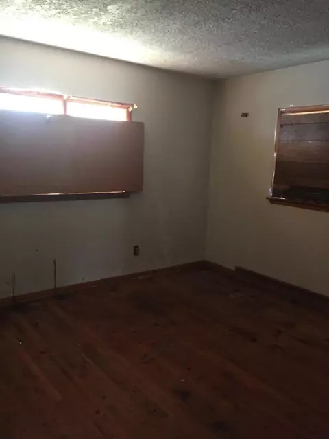 608 W 45th Ave, Gary, IN 46408 photo 10