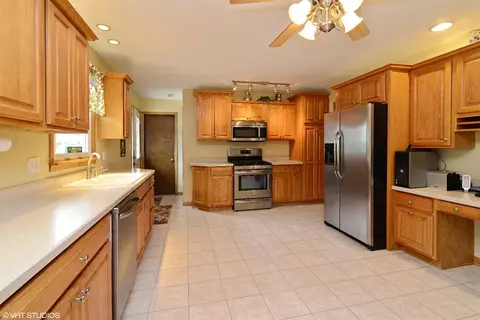 8539 Garfield Ave, Munster, IN 46321 photo 2