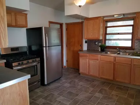 822 170th St, Hammond, IN 46324 photo 6