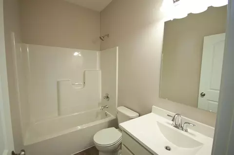 11602 Vermont St, Crown Point, IN 46307 photo 3