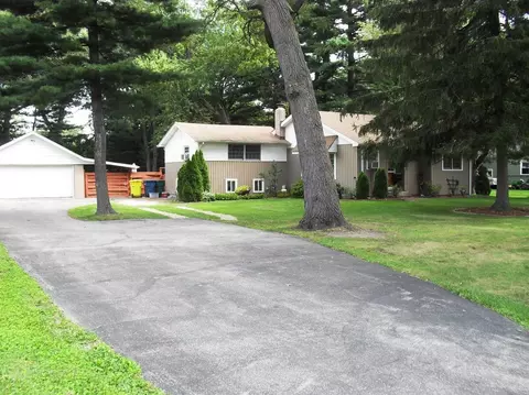 1020 E Miller St, Griffith, IN 46319 photo 1