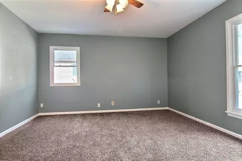 1204 E 39th Pl, Griffith, IN 46319 photo 10