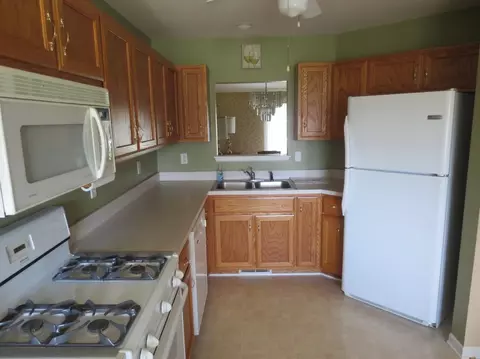 324 Pine Ridge Cir, Lowell, IN 46356 photo 8