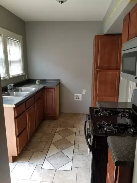 31 E 41st Ave, Gary, IN 46409 photo 4