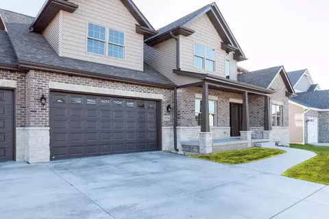 2076 Franklin Dr, Crown Point, IN 46307 photo 3