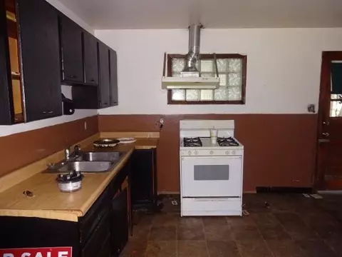 699 Allen St, Gary, IN 46403 photo 6