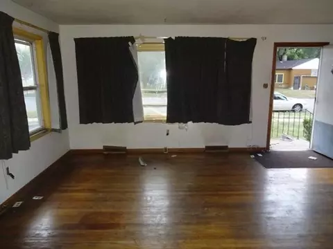 699 Allen St, Gary, IN 46403 photo 3