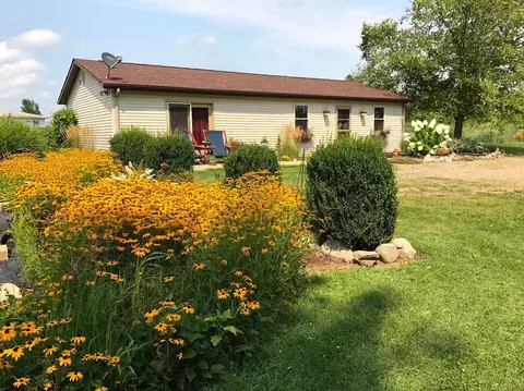 4412 N 700, Rolling Prairie, IN 46371 photo 1