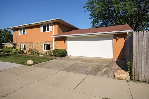 502 Cedar Ct, Munster, IN 46321 photo 10