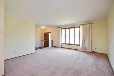 502 Cedar Ct, Munster, IN 46321 photo 3