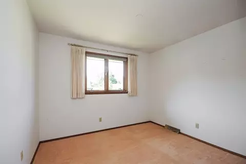 502 Cedar Ct, Munster, IN 46321 photo 6