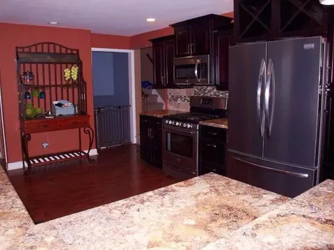 426 Fairview Ave, Crown Point, IN 46307 photo 3