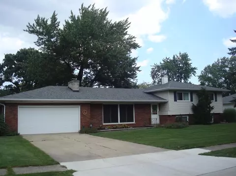 426 Fairview Ave, Crown Point, IN 46307 photo 1
