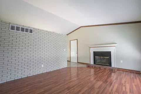 17570 Willowbrook Dr, Lowell, IN 46356 photo 3
