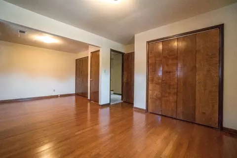 1002 W Pine St, Griffith, IN 46319 photo 10