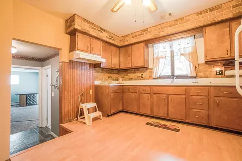 1002 W Pine St, Griffith, IN 46319 photo 9