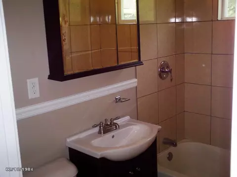 1139 Dearborn Cir, Gary, IN 46403 photo 10