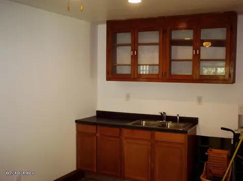 1139 Dearborn Cir, Gary, IN 46403 photo 7