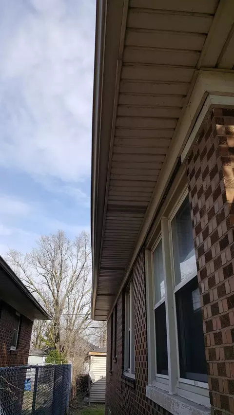 363 Arthur St, Gary, IN 46404 photo 2