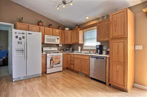 1655 E 33rd Ave, Hobart, IN 46342 photo 9