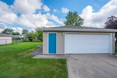 513 Hickory Ln, Munster, IN 46321 photo 8