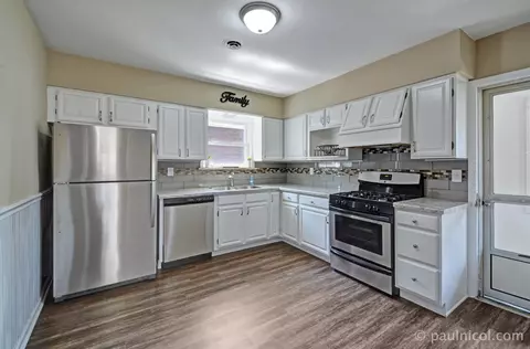 2448 Birch Ave, Whiting, IN 46394 photo 2