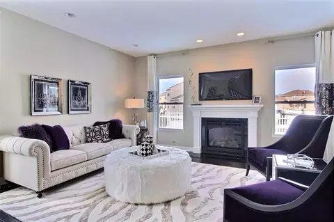 8957 Cornerstone Dr, Crown Point, IN 46307 photo 3