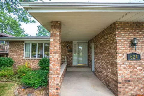624 E Pine St, Griffith, IN 46319 photo 2