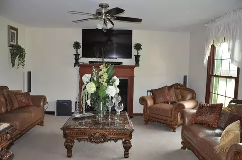 7565 E 104th Pl, Crown Point, IN 46307 photo 5