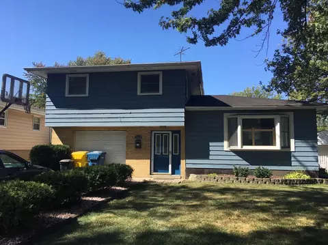 1020 N Dwiggins St, Griffith, IN 46319 photo 1