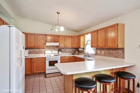 8622 Sherman St, Crown Point, IN 46307 photo 3