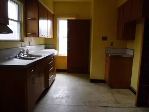 3556 Madison St, Gary, IN 46408 photo 4