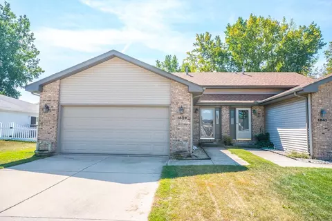 1829 W Ash St, Griffith, IN 46319 photo 1