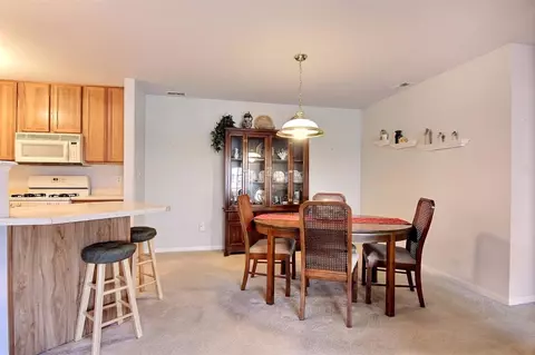 545 Cambridge Ct #1B, Munster, IN 46321 photo 8