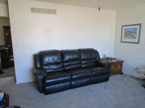 1013 W Ash St, Griffith, IN 46319 photo 3