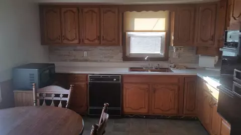 1013 W Ash St, Griffith, IN 46319 photo 5