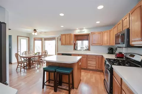 8341 Christopher Dr, Saint John, IN 46373 photo 5