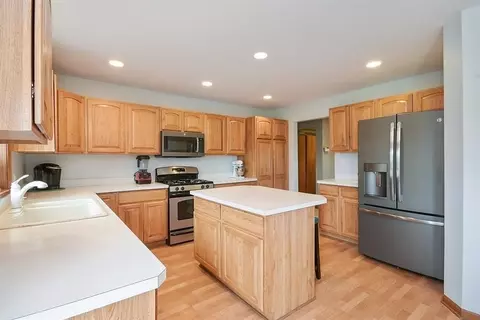 8341 Christopher Dr, Saint John, IN 46373 photo 4