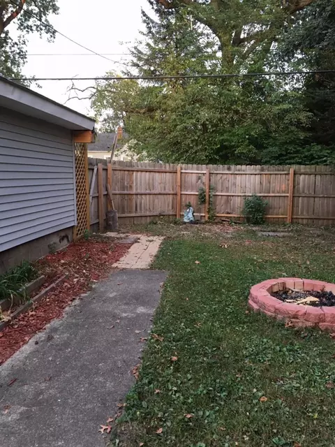 339 N Elmer St, Griffith, IN 46319 photo 3