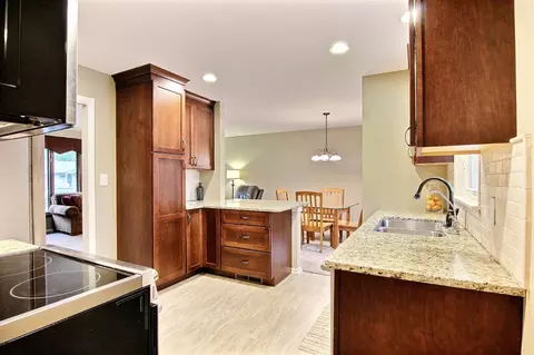 8509 Garfield Ave, Munster, IN 46321 photo 8