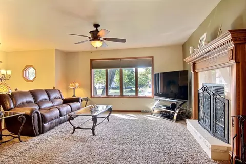 727 N Broad St, Griffith, IN 46319 photo 5