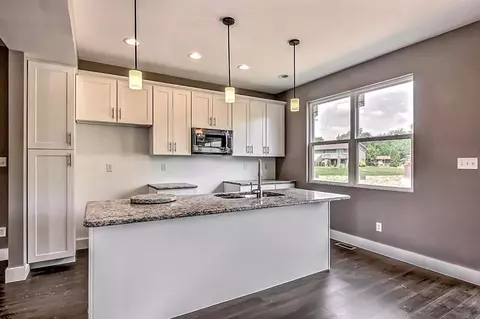 3566 Sunrise Dr, Crown Point, IN 46307 photo 8