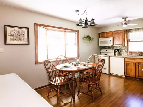 434 Willow Ln, Dyer, IN 46311 photo 4