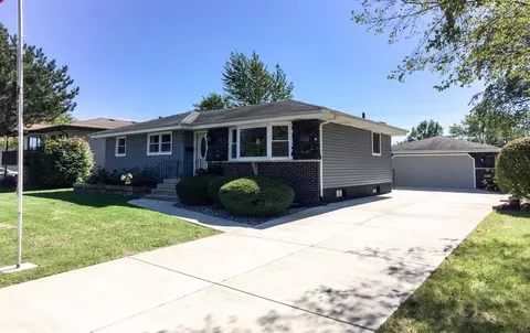 434 Willow Ln, Dyer, IN 46311 photo 1