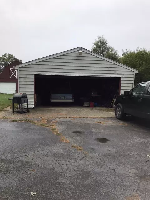 4736 Whitcomb St, Gary, IN 46408 photo 3