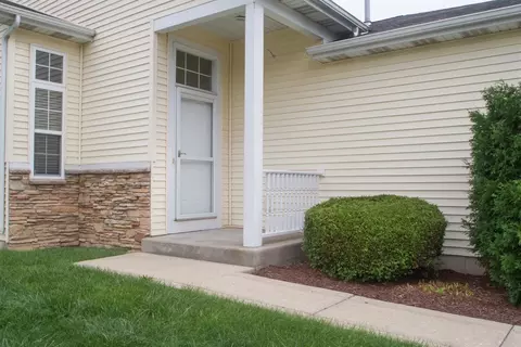 186 Fieldstone Dr, Porter, IN 46304 photo 3