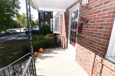 239 Beacon Pl, Munster, IN 46321 photo 5