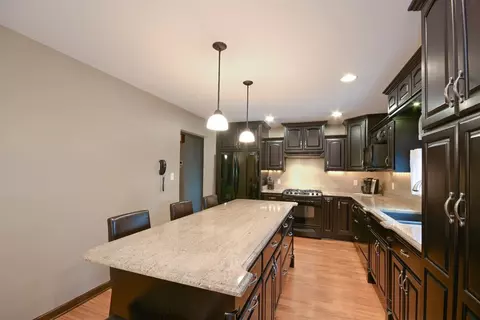 552 N Holly Ln, Griffith, IN 46319 photo 4