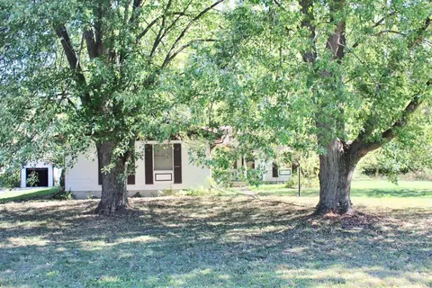 3906-3908 Silhavy Rd, Valparaiso, IN 46383 photo 6